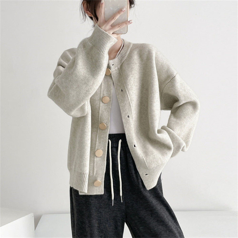 Damen kuschelige Strickjacke mit Knopfdetail und modernem Schnitt Drune