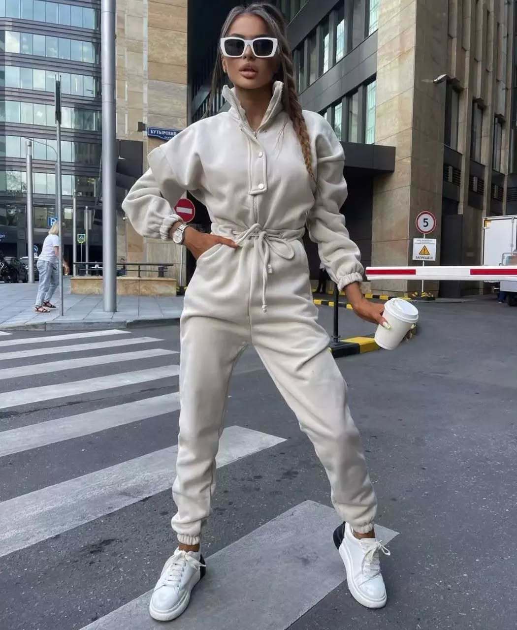 Damen taillierter Velours-Jumpsuit mit Tunnelzug Stehkragen und elastischen Bündchen Drune