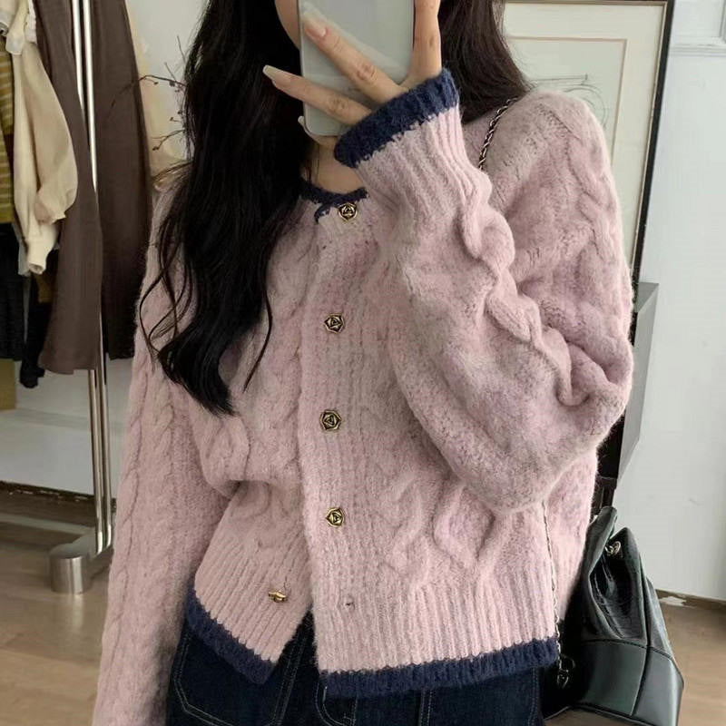 Damen Grobstrickjacke mit elegantem Zopfmuster und dekorativen Knöpfen Drune