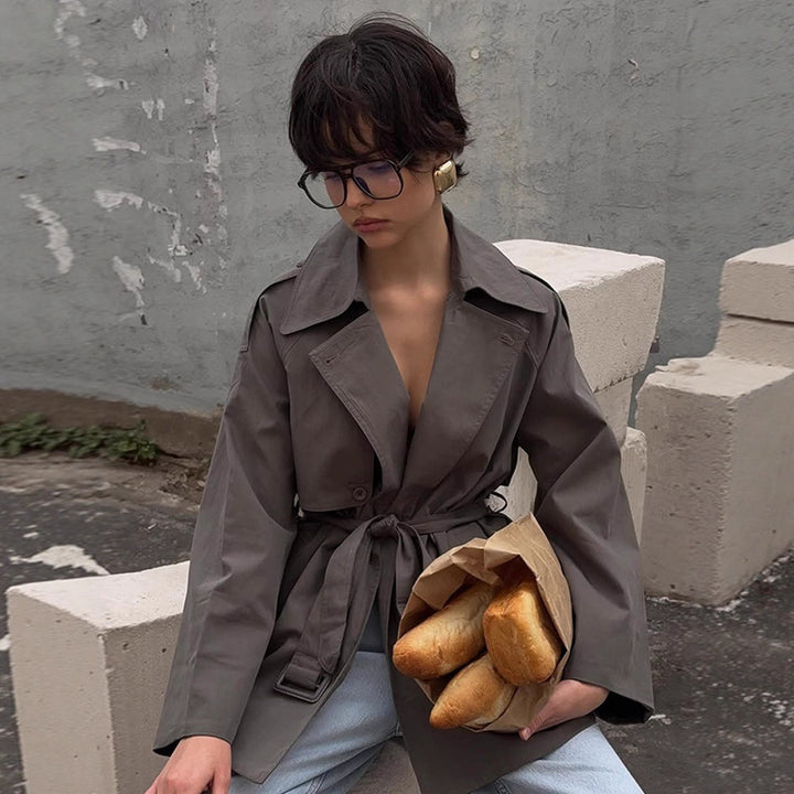 Damen Kurztrenchcoat mit Bindegürtel und Oversize-Ärmeln Drune