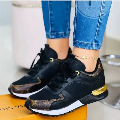 Damen Plateau-Sneakers mit atmungsaktivem Mesh, gepolsterter Innensohle und dekorativem Logomuster-Besatz Drune
