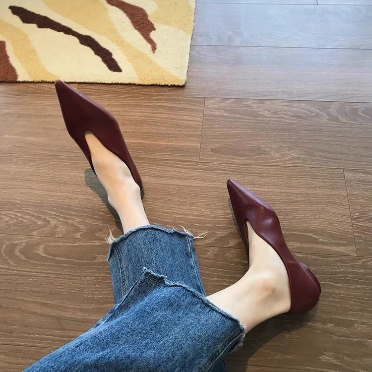 Damen spitze Ballerinas aus hochwertigem Kunstleder mit eleganter Cut-Out-Ausschnittgestaltung Drune