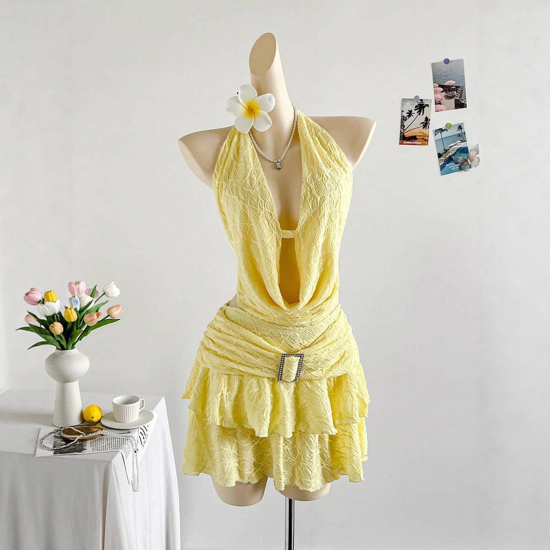 Damen Minikleid mit raffiniertem Wickel-Ausschnitt und dekorativen Rüschen Drune
