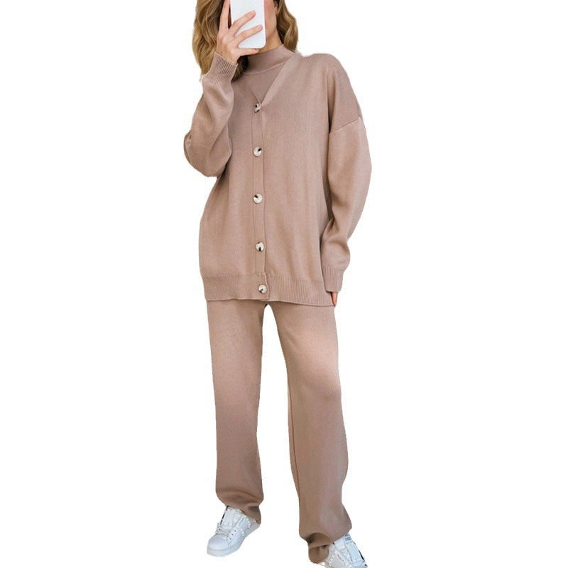 Damen elegantes Strick-Lounge-Set mit hohem Kragen und weiter Passform Drune