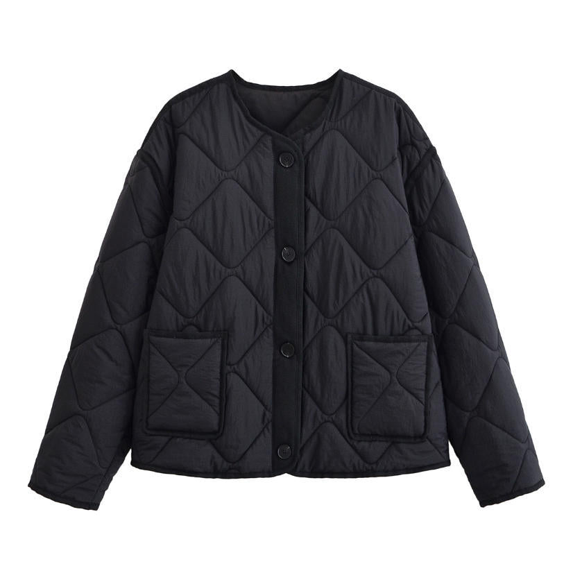 Damen 10+ gefütterte gesteppte Boxy‑Kurzjacke mit Rundhalsausschnitt, durchgehender Knopfleiste und aufgesetzten Taschen Drune