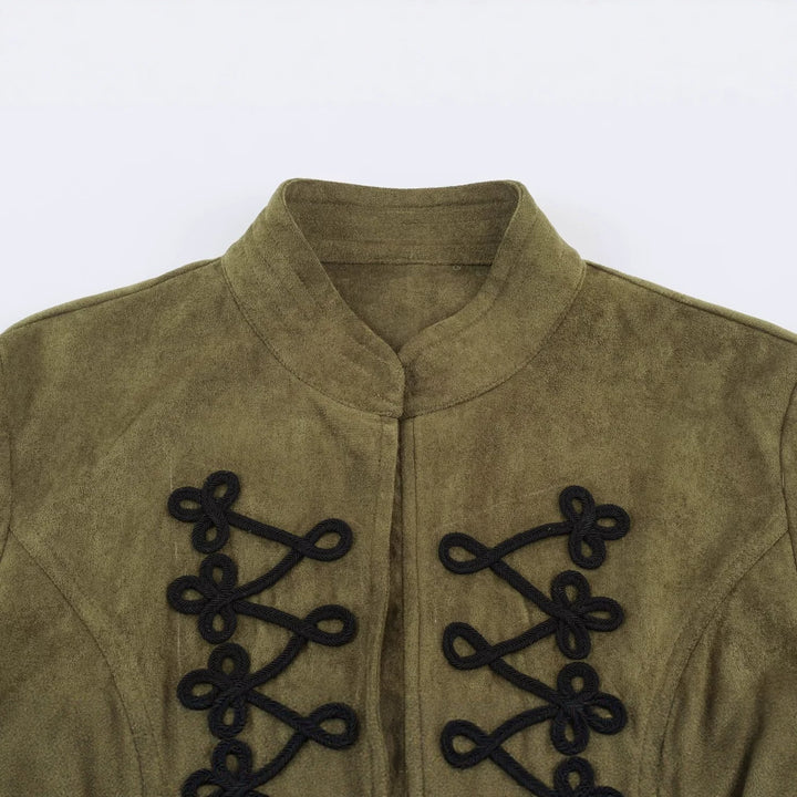 Damen Cropped Veloursimitat‑Jacke mit dekorativen Kordelfröschen Drune