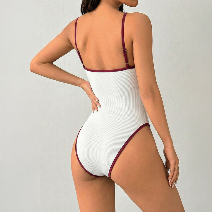 Damen Body mit tiefem V-Ausschnitt und sportlichem Design Drune