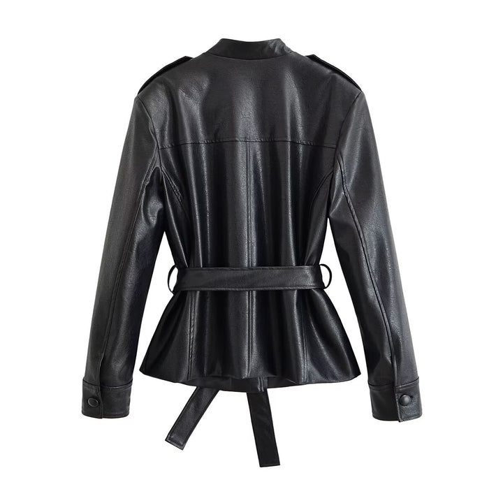Damen Taillierte Kunstlederjacke mit Bindegürtel, Stehkragen und Pattentaschen Drune