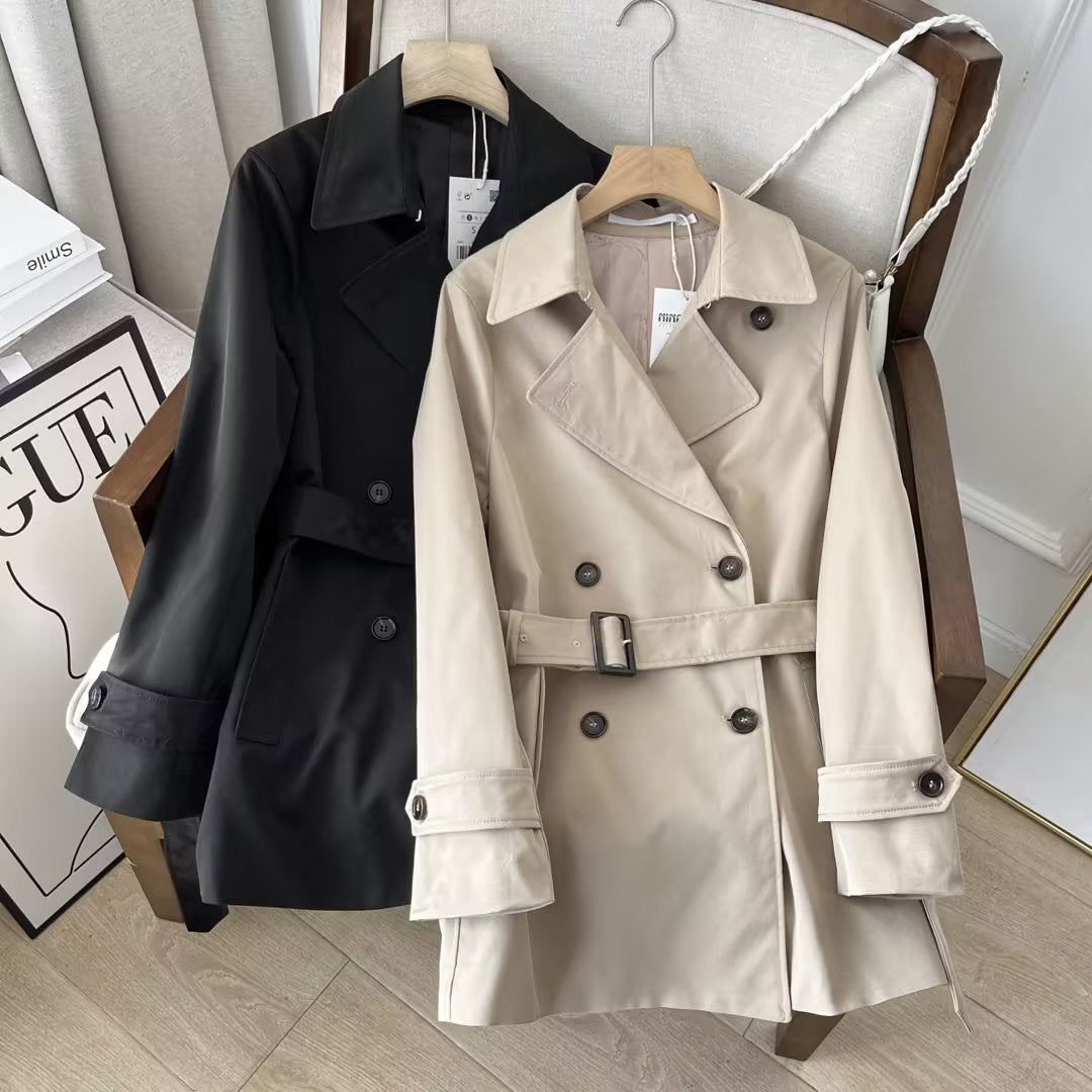 Damen Trenchcoat mit doppelter Knopfleiste und taillierbarem Gürtel Drune