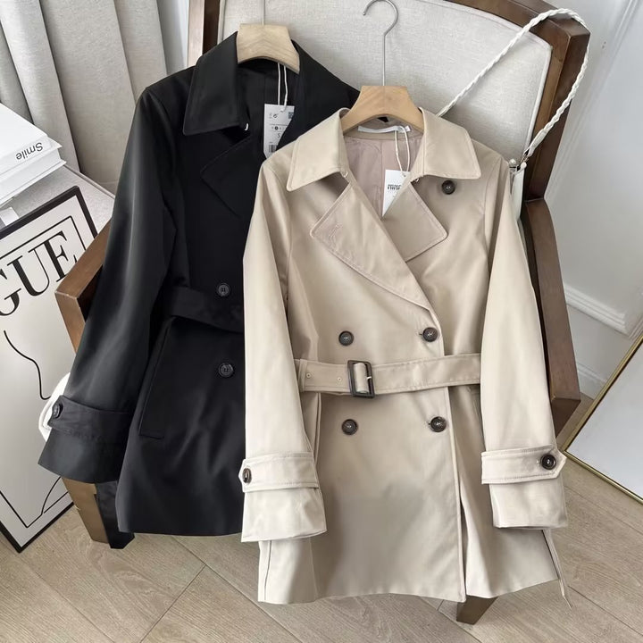 Damen Trenchcoat mit doppelter Knopfleiste und taillierbarem Gürtel Drune