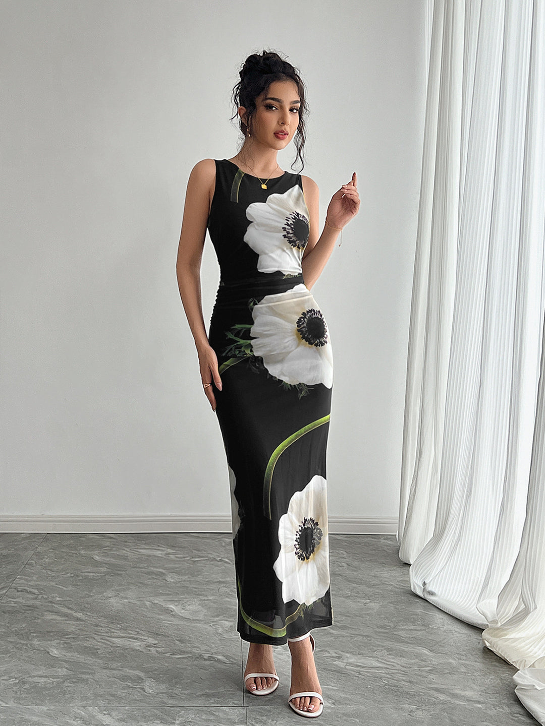 Damen nan figurbetontes ärmelloses Maxikleid mit fotorealistischem Blumenprint und taillierter Silhouette Drune