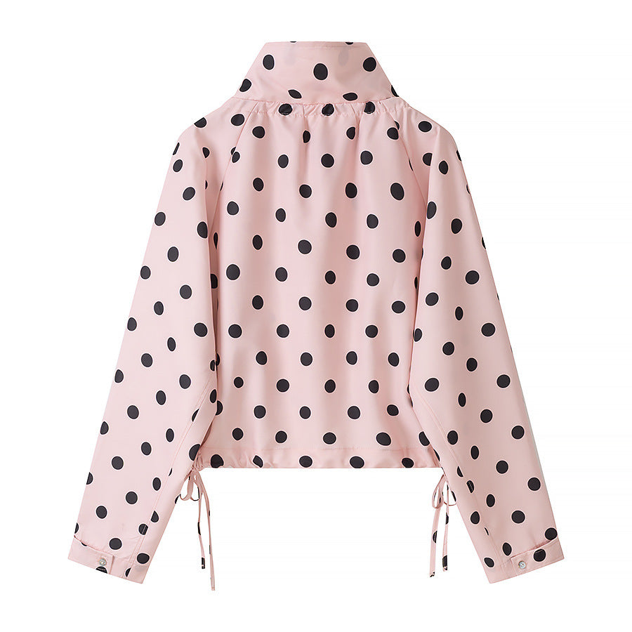 Damen Kurzjacke im Regenparka-Stil mit Stehkragen, Tunnelzug und Punkteprint Drune