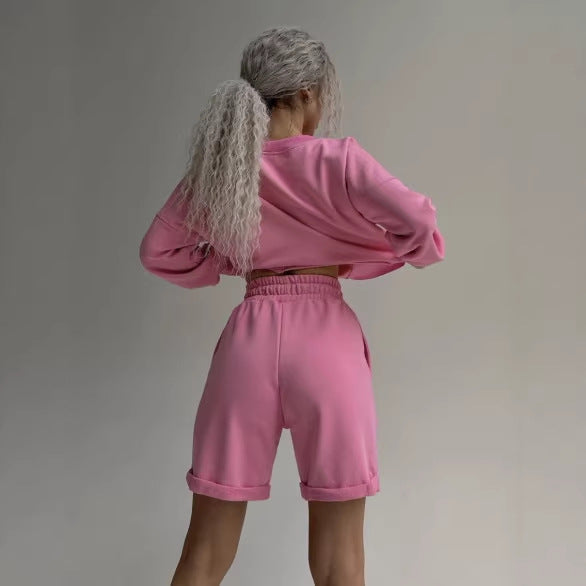Damen lässiges Sweatshirt- und Shorts-Set mit Kordelzug und farbenfrohem Design