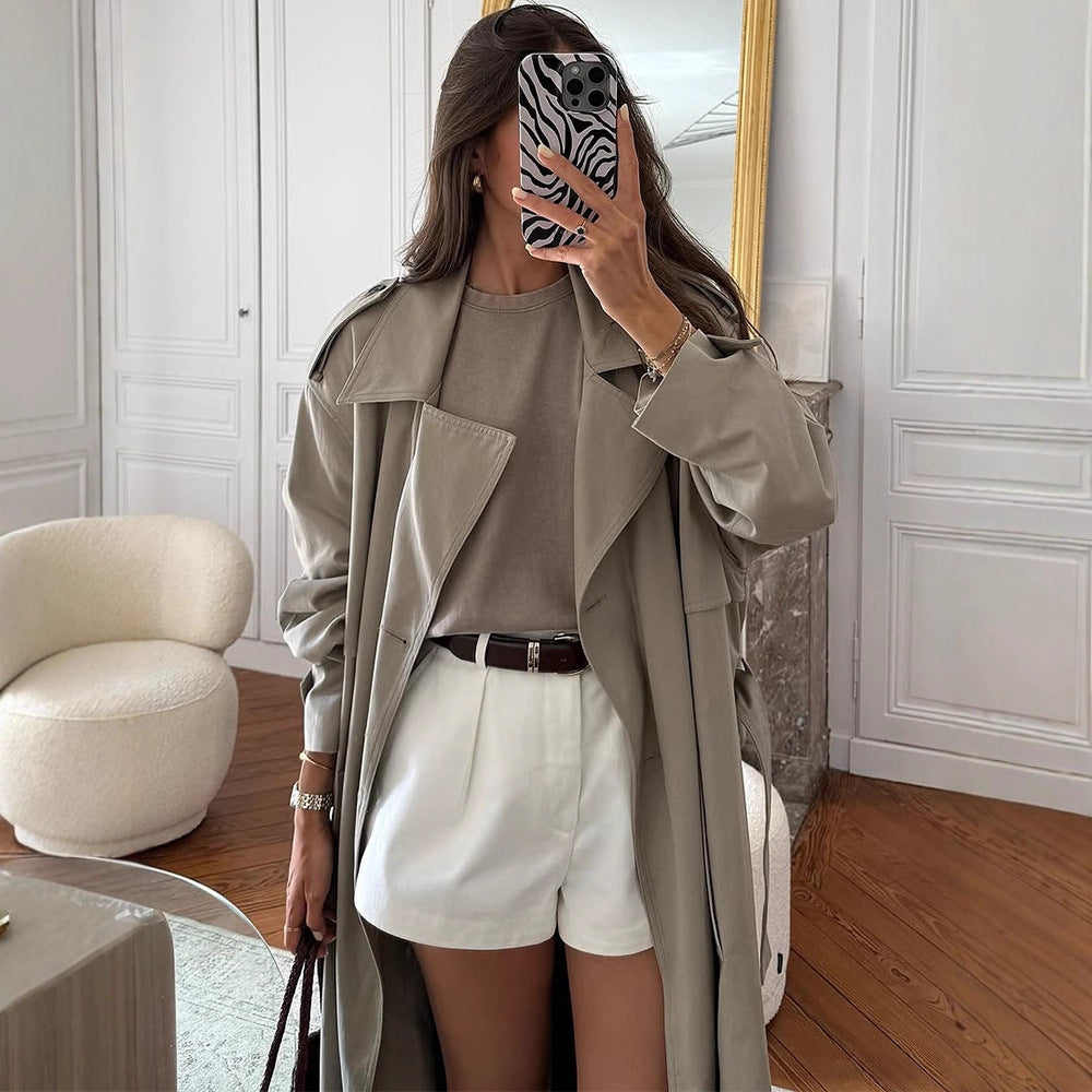 Damen Oversize Trenchcoat aus leichtem Gabardine mit Schulterklappen und Wasserfallkragen Drune