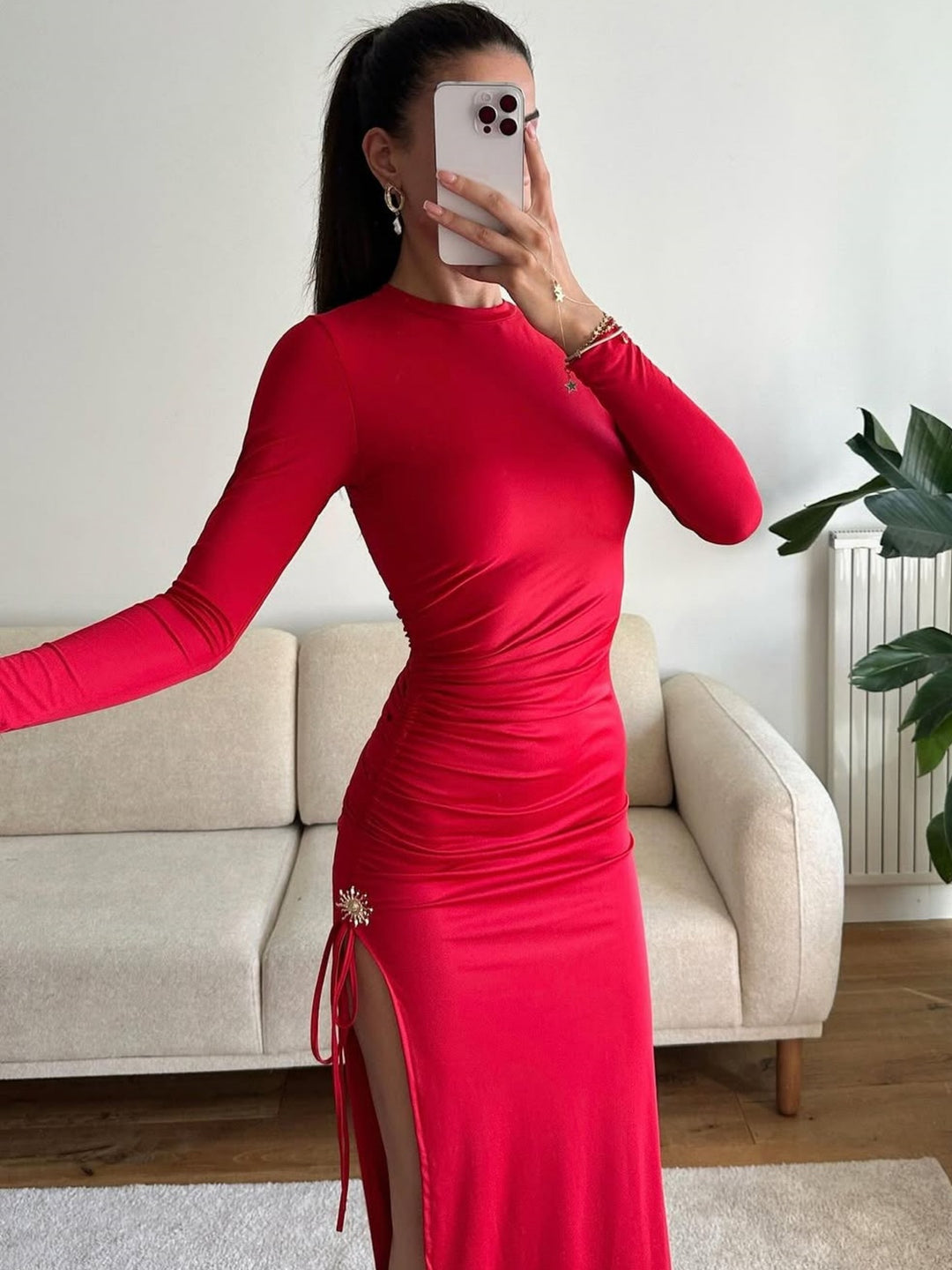 Damen elegantes, figurbetontes Kleid mit Raffungen und hohem Schlitz Drune