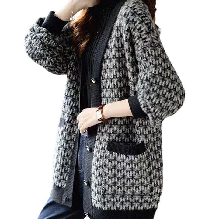 Damen Strickjacke im modernen Graphic-Design Drune