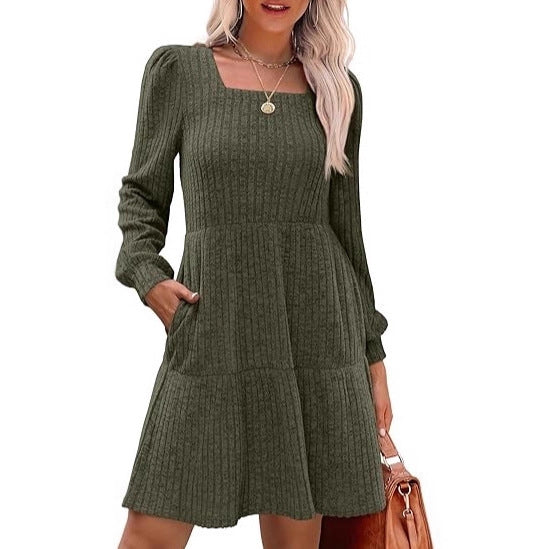 Damen Gestricktes A‑Linien‑Minikleid mit quadratischem Ausschnitt, Stufenrock und Eingrifftaschen Drune