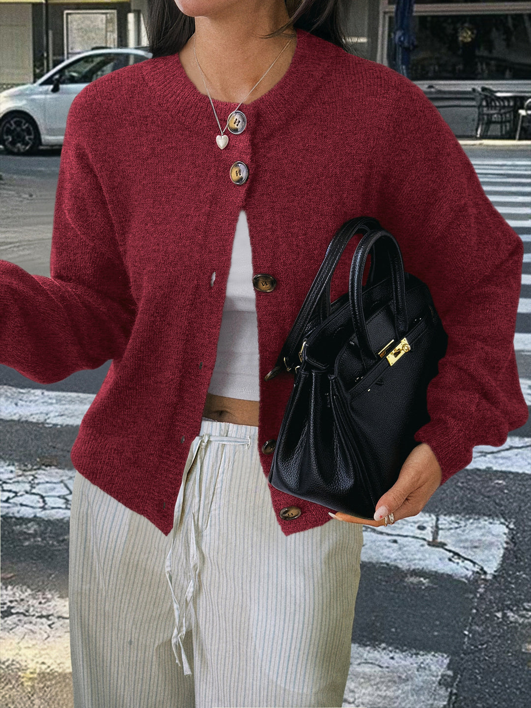 Damen nan kuscheliger Oversize-Strickcardigan mit Hornknopf-Leiste und Rundhalsausschnitt Drune