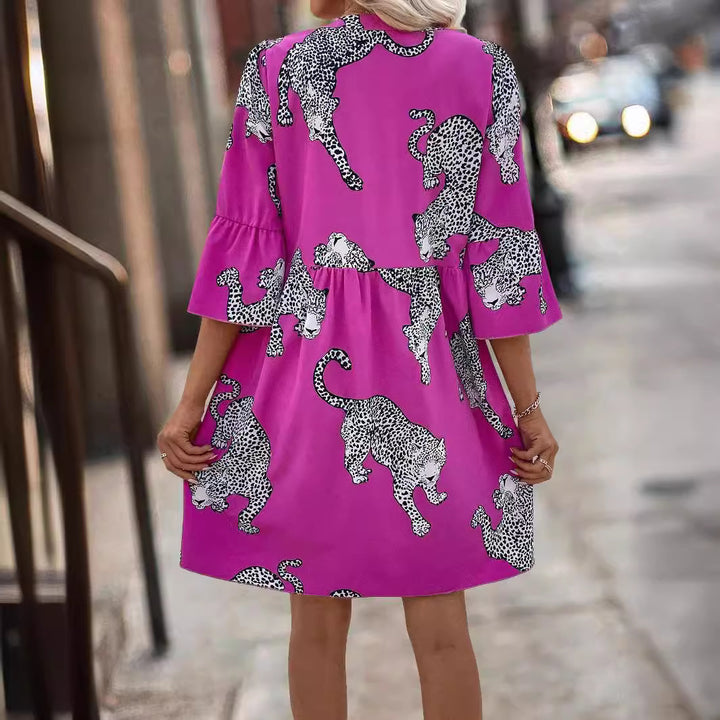 Damen nan lockeres Tunika-Kleid mit geraffter Taillennaht, Knopfleiste und grafischem Tier-Silhouettenprint Drune