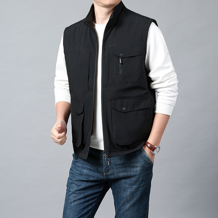 Herren Funktionsweste im urbanen Utility‑Stil mit Organizer‑Taschen und Stehkragen Drune