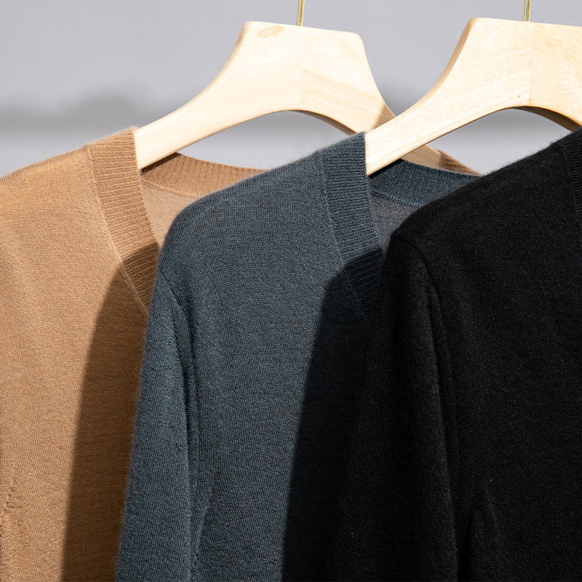Herren Feiner V‑Ausschnitt-Pullover aus Merinomischung mit leichtem Strukturstrick Drune