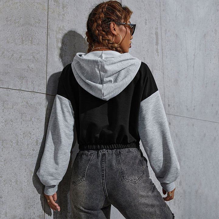 Damen Cropped Hoodie mit Kontrastärmeln, elastischem Saum und schmelzendem Smiley-Print Drune