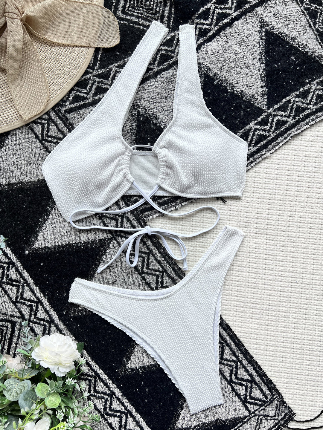 Damen Trendiger Monokini mit asymmetrischem Schnitt und raffiniertem Ringdetail Drune