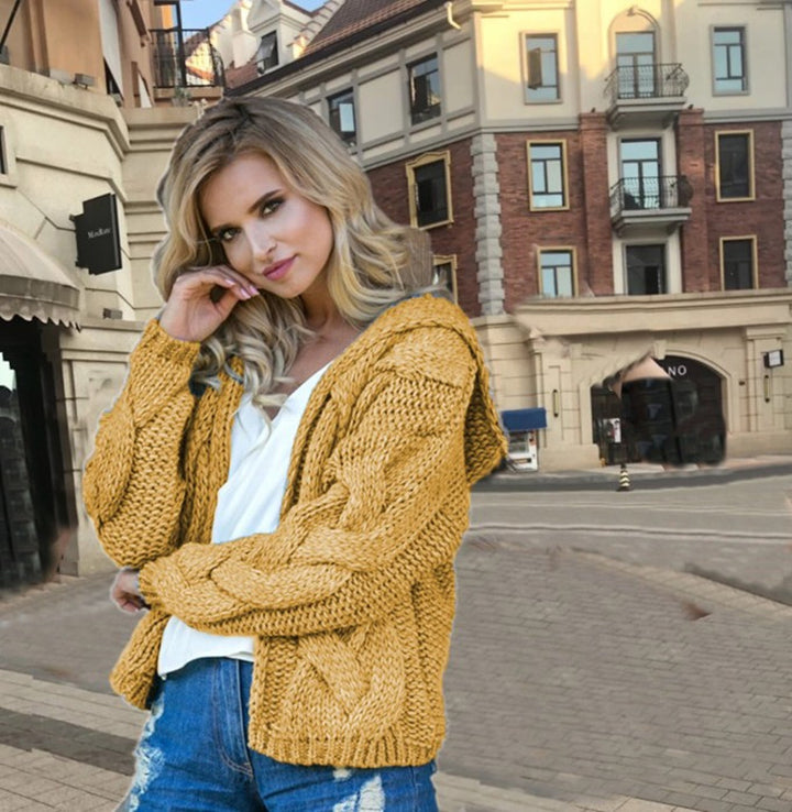 Damen Grobstrickjacke mit Kapuze und elegantem Zopfmuster Drune