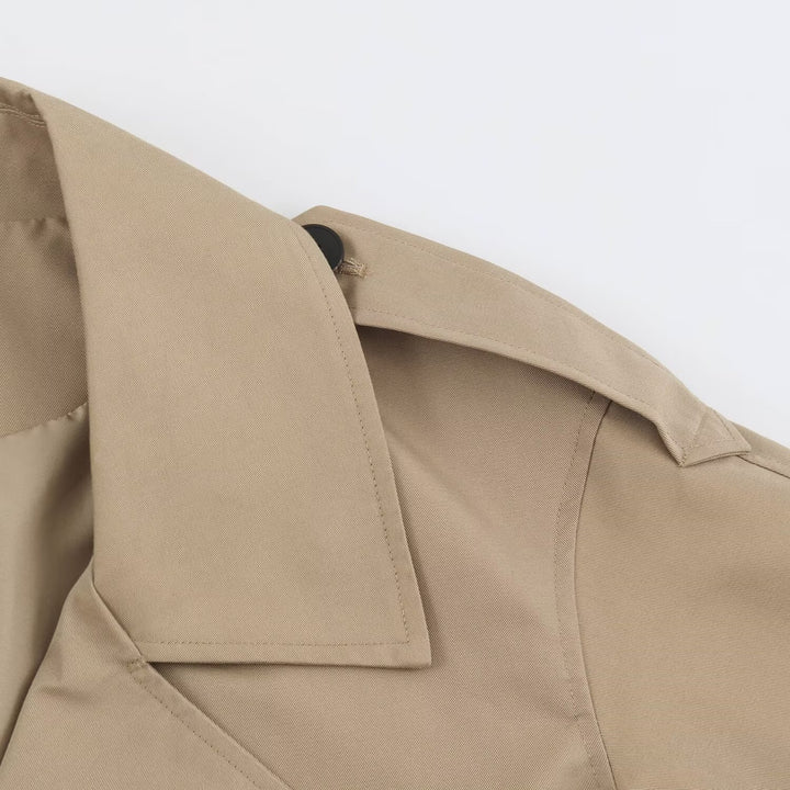 Damen Kurzblouson im Trenchstil mit kastiger Silhouette und doppelreihiger Knopfleiste Drune