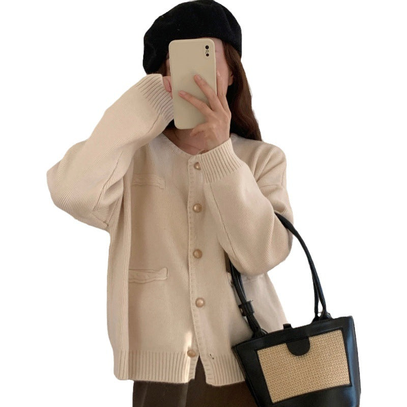 Damen Strickjacke mit Knopfdetails und großzügigen Taschen Drune