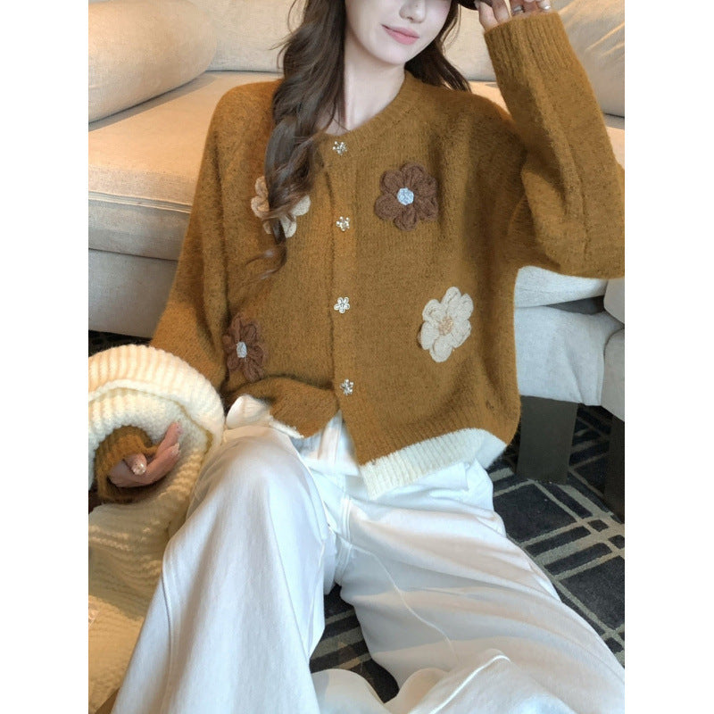 Damen Kuschelige Strickjacke mit floralen Applikationen Drune