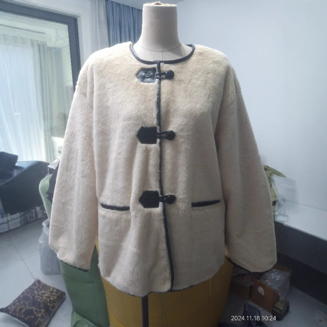 Damen nan kurzer Teddy-Mantel mit Knebelverschluss, Lederimitat‑Einfassung und aufgesetzten Taschen Drune