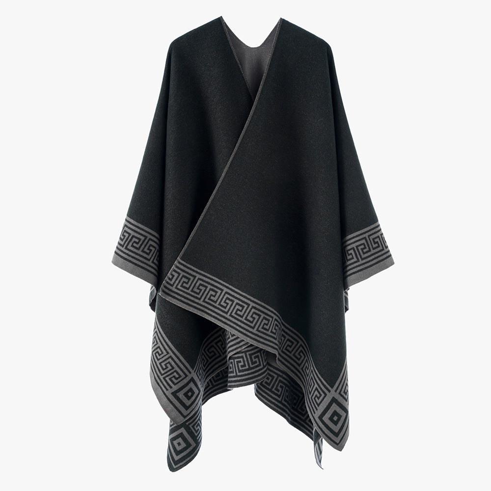 Damen Oversize-Capeponcho im Wickelstil mit Mäanderbordüre und kastiger Silhouette Drune
