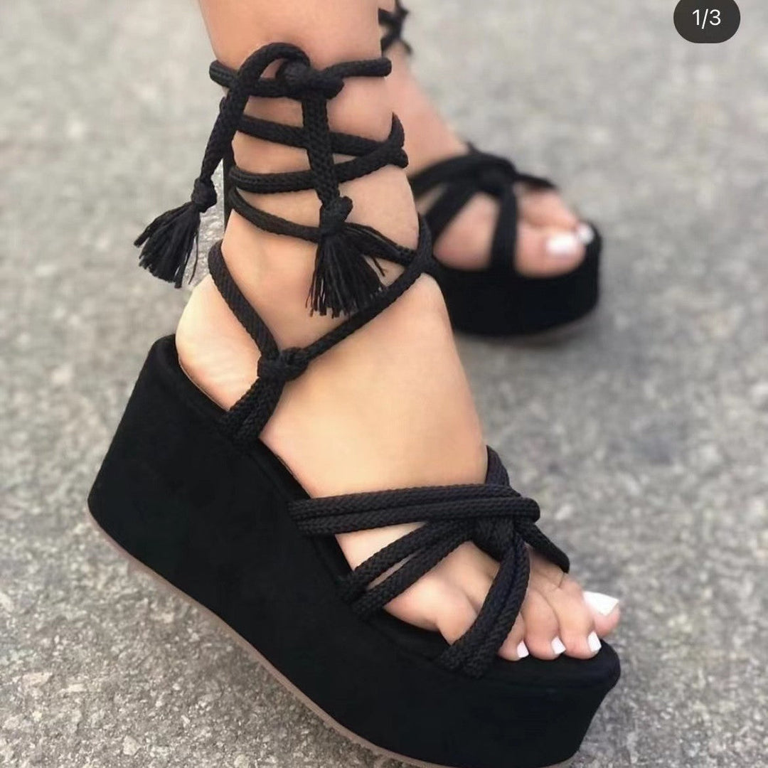 Damen Wedge-Sandalen mit geflochtenem Riemendesign und komfortabler Plateau-Sohle Drune