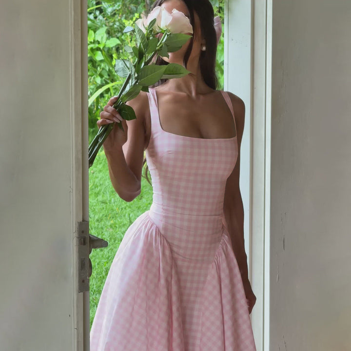Damen Sommerliches Maxikleid mit Karo-Design und seitlichen Raffungselementen Drune
