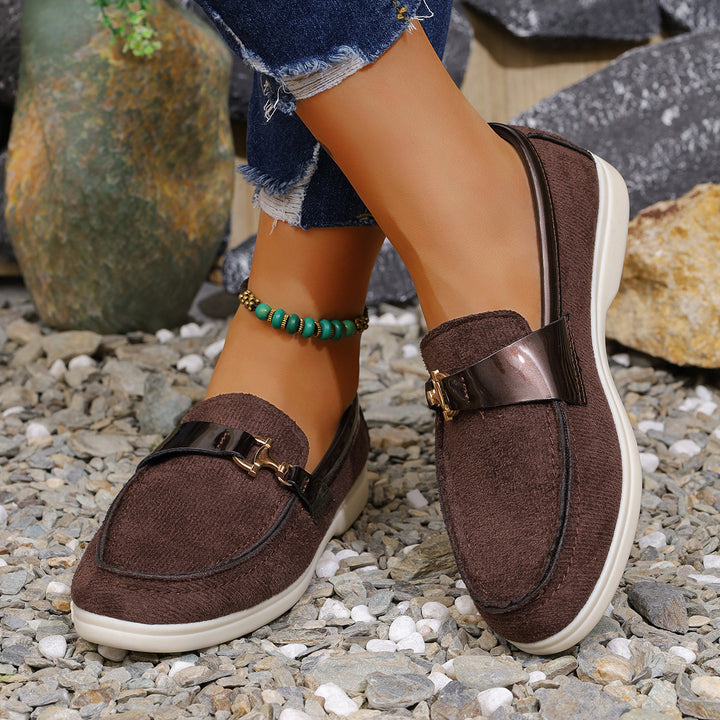 Damen elegante Veloursleder-Slipper mit dekorativer Metall-Hardware und flexibler Leichtlaufsohle Drune