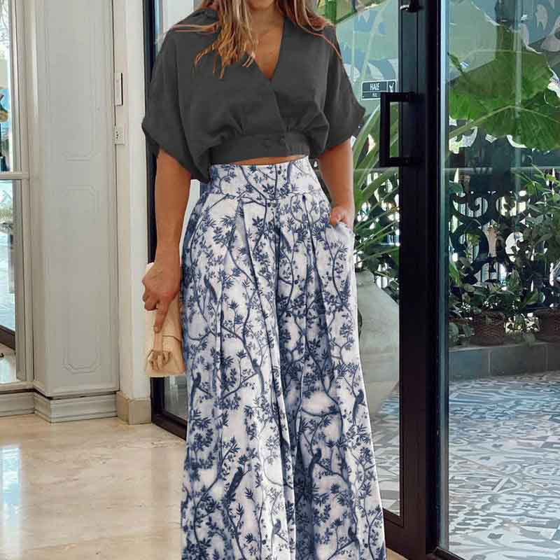 Drune | Zweiteiliges Set mit V-Ausschnitt und Hose mit weitem Bein