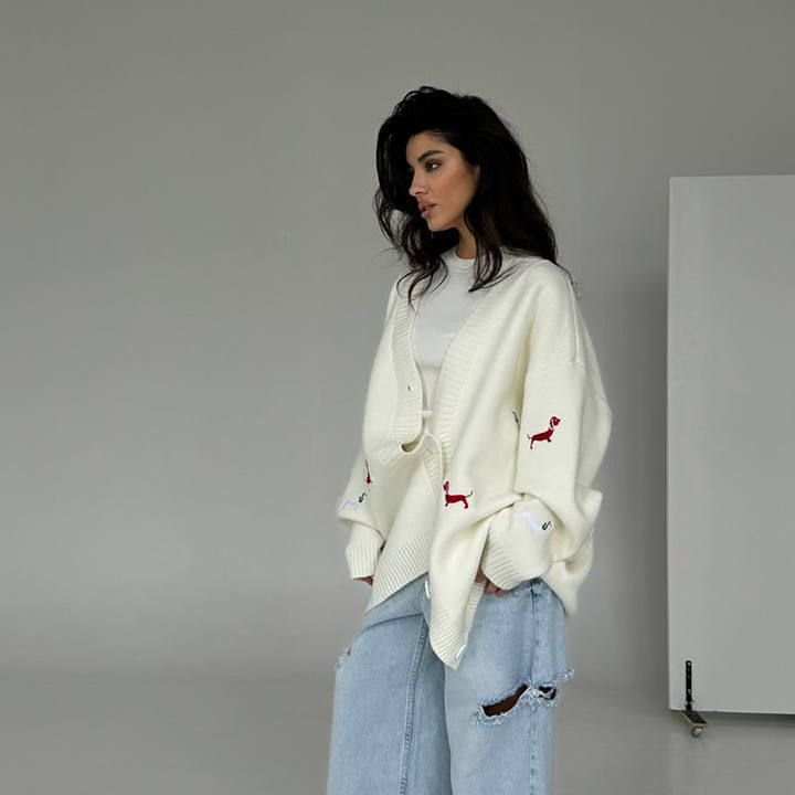 Damen Oversized Strickcardigan mit gestickten Dackelmotiven Drune