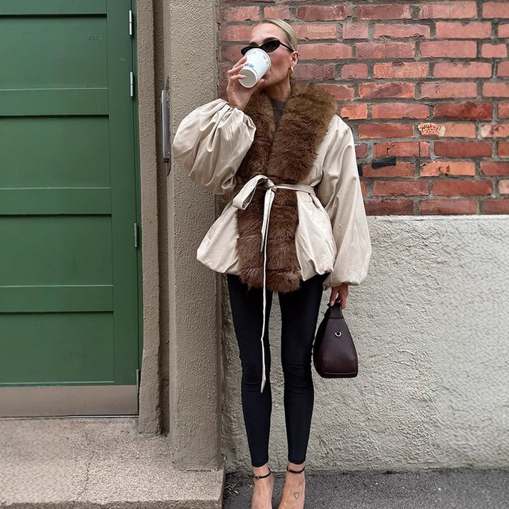 Damen modische Übergangsjacke mit voluminösen Ärmeln und luxuriösem Kunstpelzkragen Drune