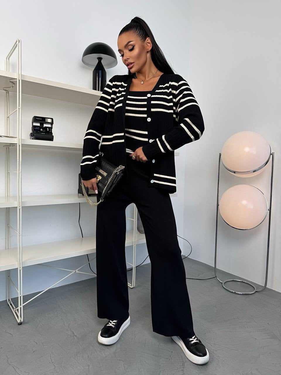 Damen Strick-Loungewear-Set aus Feinripp mit Button-Cardigan, Spaghetti-Top und weitem Jogger Drune