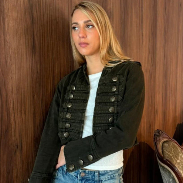 Damen Militärisch inspirierte taillierte Kurzjacke mit Zierfalten und Metallknöpfen Drune