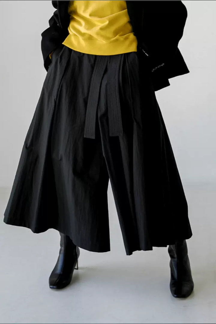 Damen Weite Culotte‑Hosenrock mit Kellerfalten und Bindegürtel Drune