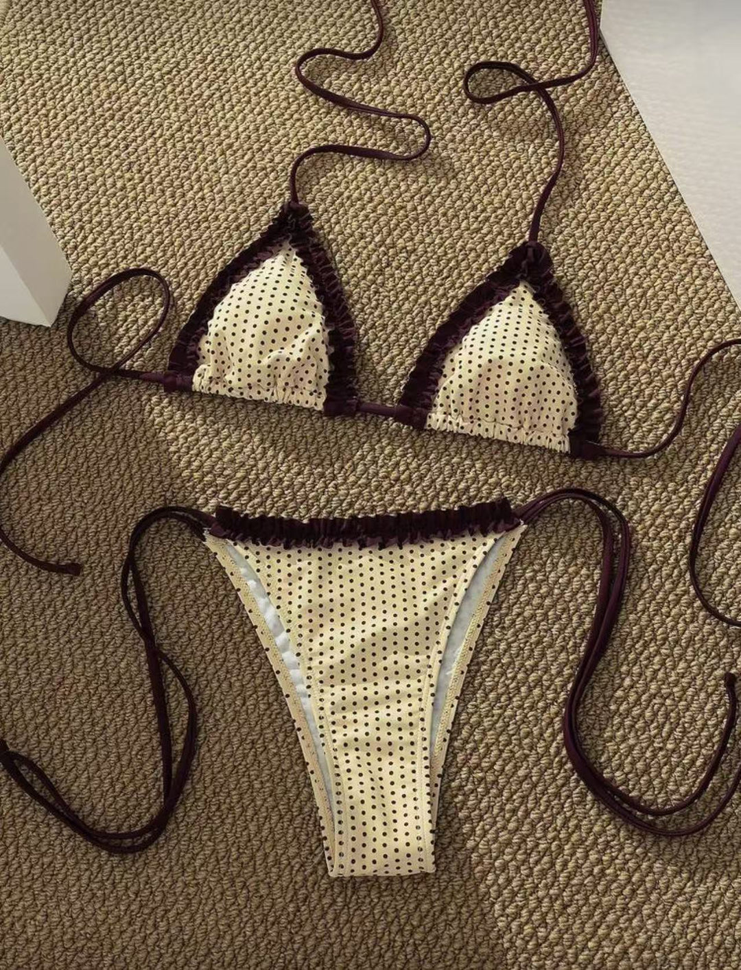 Damen Bikini-Set mit verspieltem Karomuster und charmanten Rüschendetails Drune