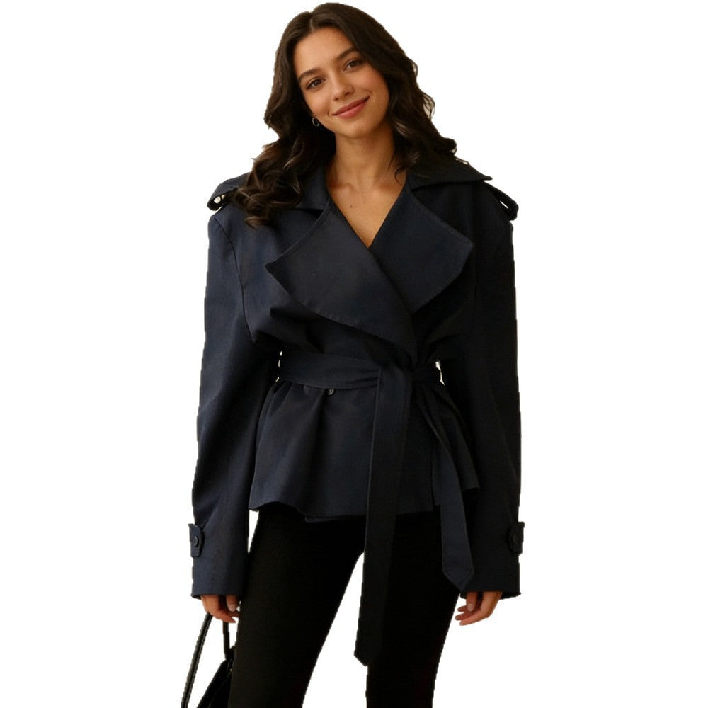 Damen Cropped-Trenchjacke mit doppelter Knopfleiste, Taillengürtel und Schulterriegeln Drune