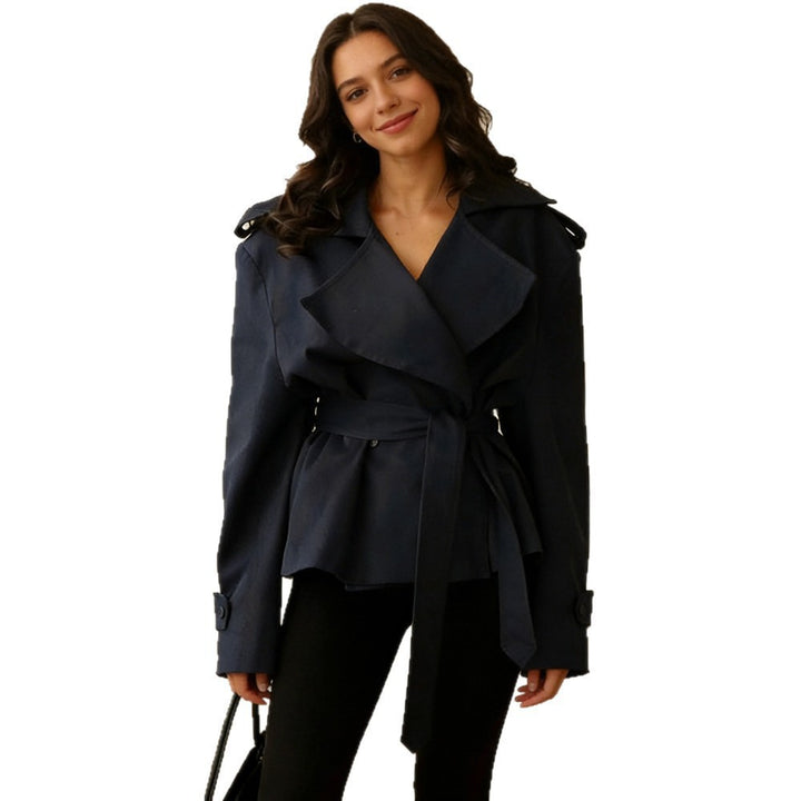 Damen Cropped-Trenchjacke mit doppelter Knopfleiste, Taillengürtel und Schulterriegeln Drune