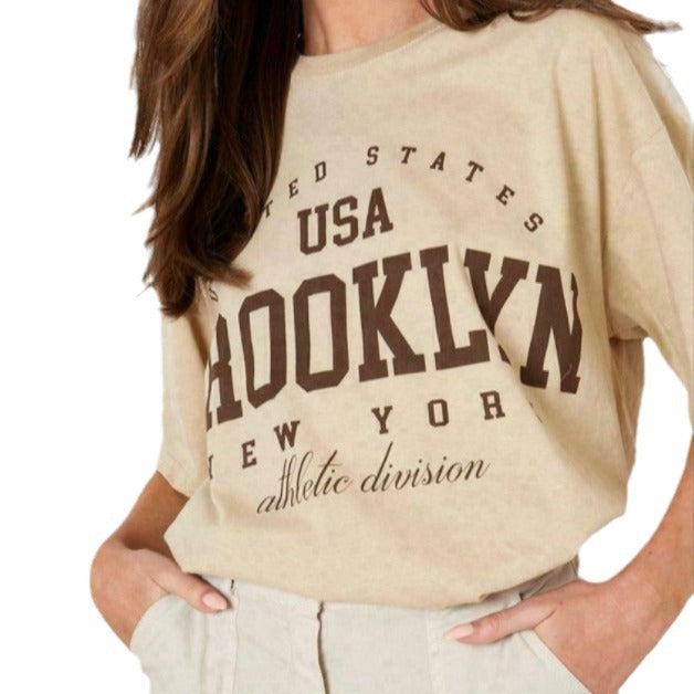Damen Oversized T-Shirt mit sportlichem Brooklyn-Design und relaxed Fit Drune