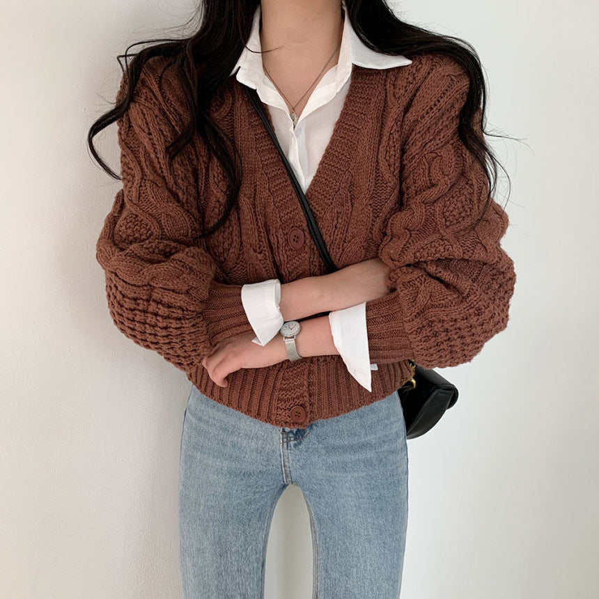 Damen Grobstrick-Cardigan mit Zopfmuster und Knopfdetails Drune