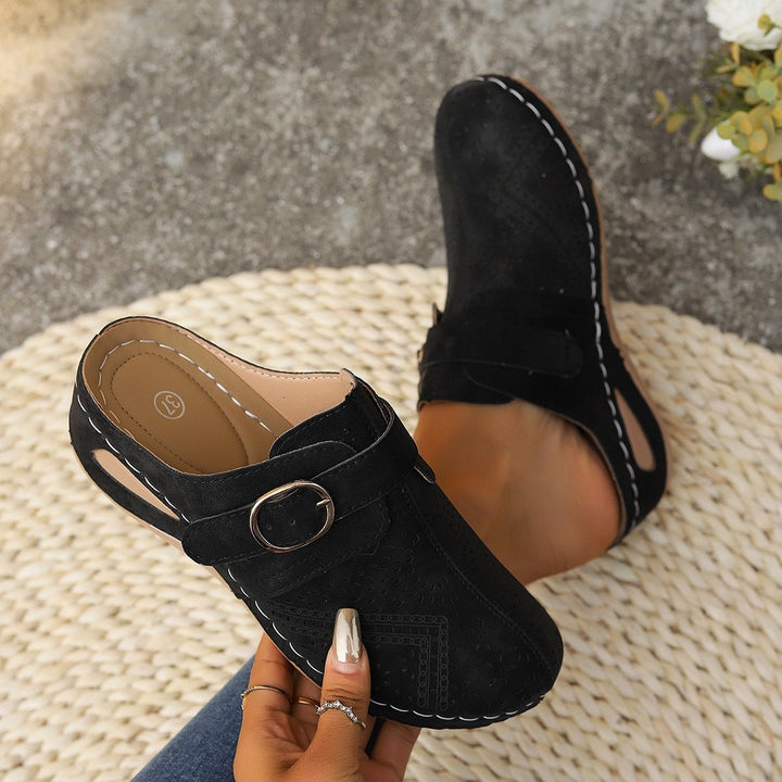 Damen Bequeme Clogs mit perforiertem Leder Drune
