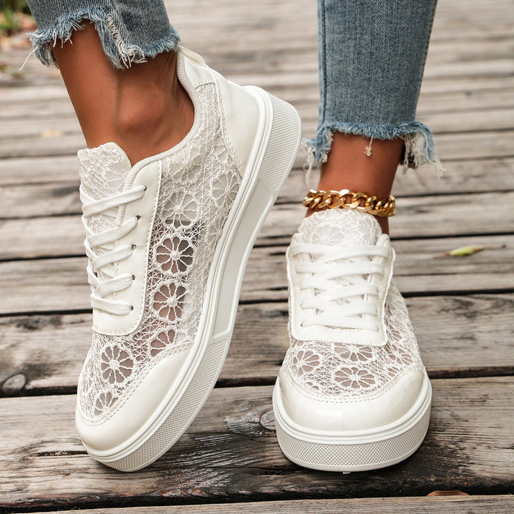 Damen zarte Spitzen-Plateau-Sneaker mit floralem Häkelmuster Drune