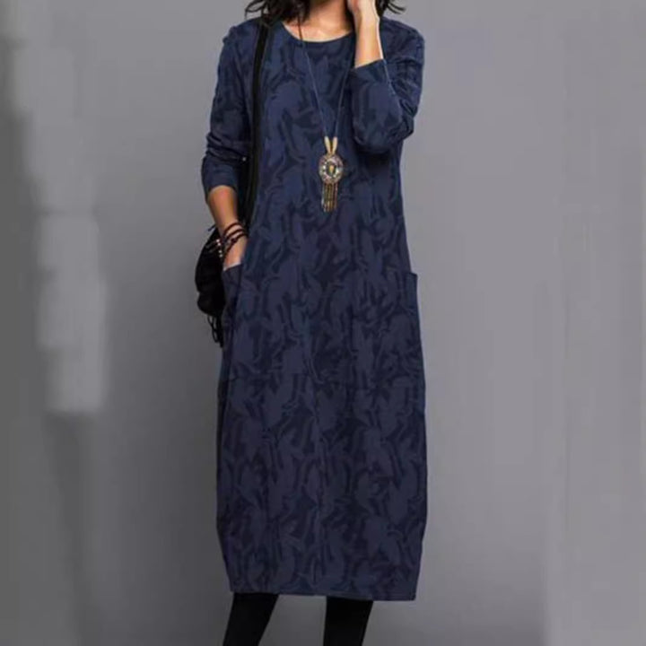 Damen nan locker geschnittenes Midikleid aus Feinstrick mit Ton-in-Ton-Jacquard, Rundhalsausschnitt und seitlichen Eingrifftaschen Drune